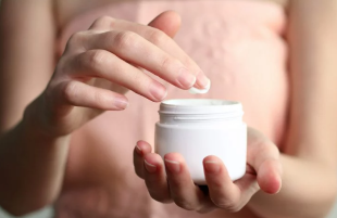 cura della pelle del viso dopo il ringiovanimento laser